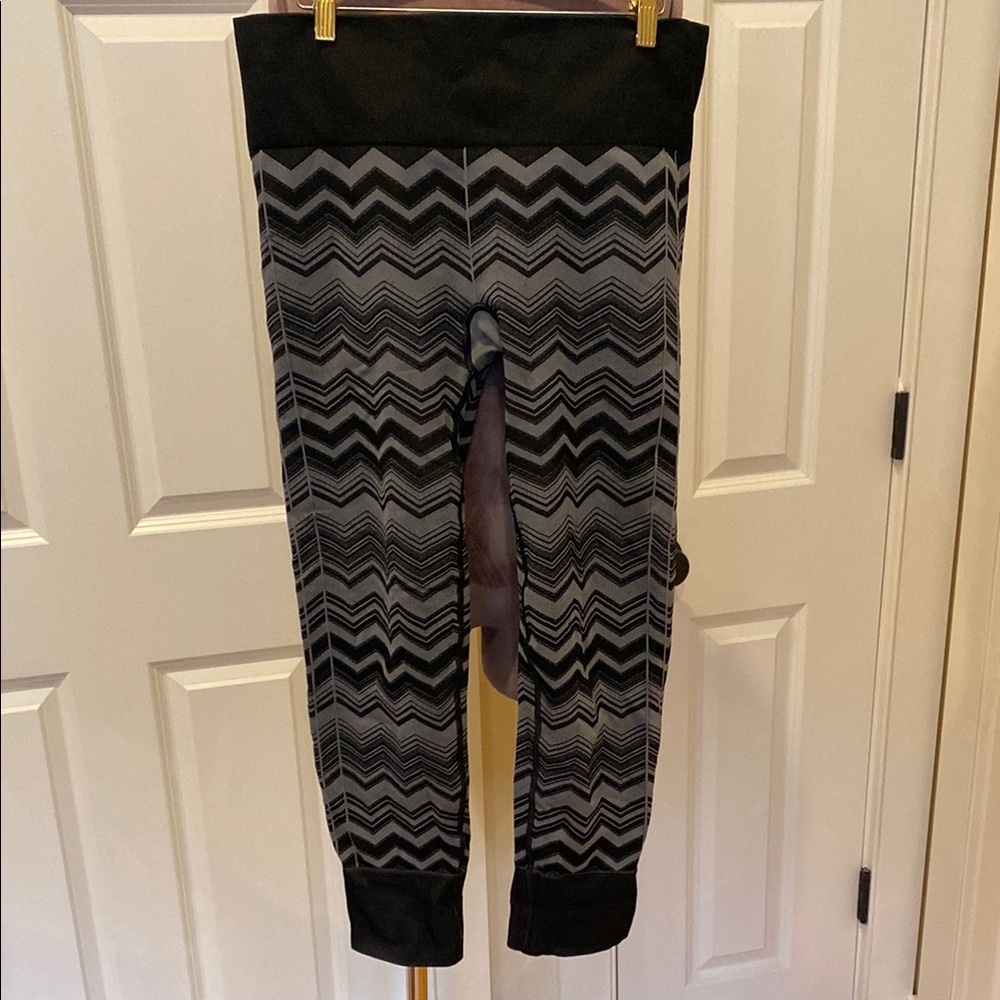 lululemon athletica Black and Gray Zigzag Leggings